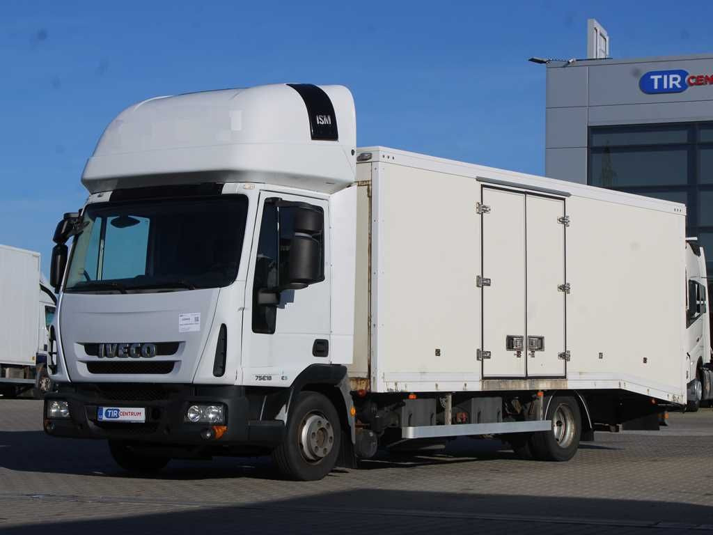 Iveco EUROCARGO ML75E18, EURO 5, WINCH, RAIDS, PNEU90% - Camion porte-voitures: photos 1 Iveco EUROCARGO ML75E18, EURO 5, WINCH, RAIDS, PNEU90% - Camion porte-voitures: photos 1