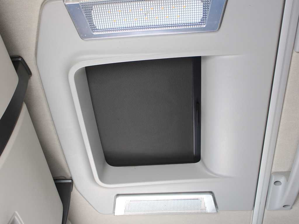 Camion porte-conteneur/ Caisse mobile Renault T460, EURO 6, BDF, LIFT AXLE, AIR SUSPENSION: photos 20 Camion porte-conteneur/ Caisse mobile Renault T460, EURO 6, BDF, LIFT AXLE, AIR SUSPENSION: photos 20