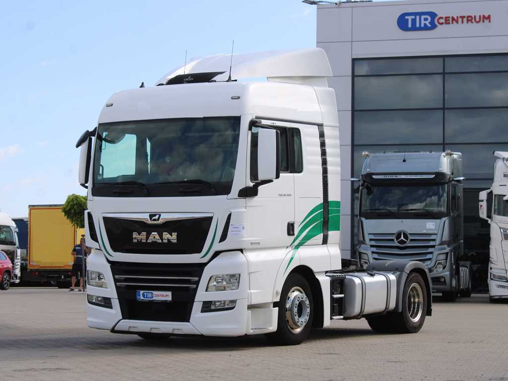 MAN TGX 18.460, LOWDECK, EURO 6, NAVIGATION, INDEPENDENT AIR CONDITIONING - Tracteur routier: photos 1 MAN TGX 18.460, LOWDECK, EURO 6, NAVIGATION, INDEPENDENT AIR CONDITIONING - Tracteur routier: photos 1