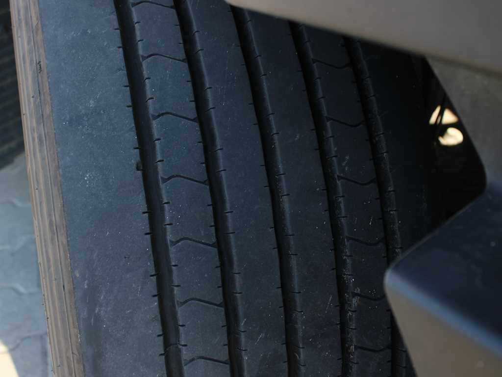 Tracteur routier Renault T 520, EURO 6, LOWDECK, INDEPENDENT AIR CONDITIONING, TYRES 80%: photos 16