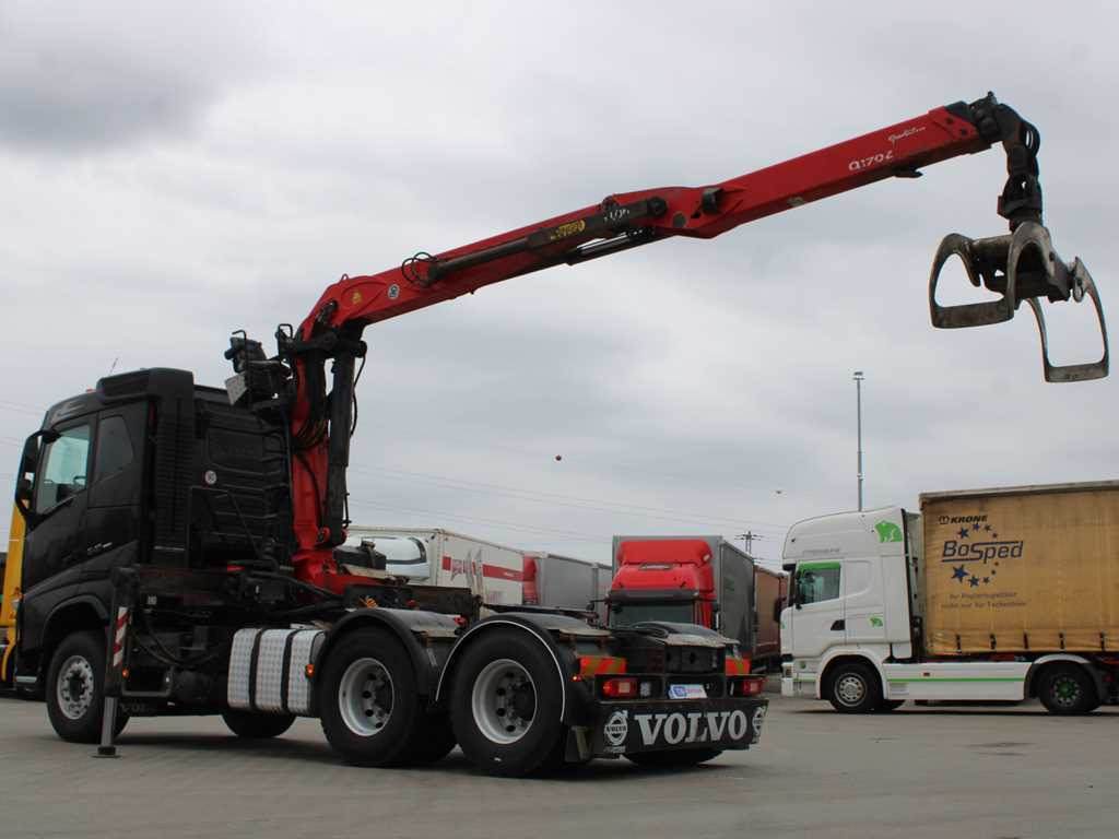 Volvo FH 540, 6X4, VEB+, PALFINGER EPSILON Q170Z96, PNEU 90% - Tracteur routier: photos 5 Volvo FH 540, 6X4, VEB+, PALFINGER EPSILON Q170Z96, PNEU 90% - Tracteur routier: photos 5