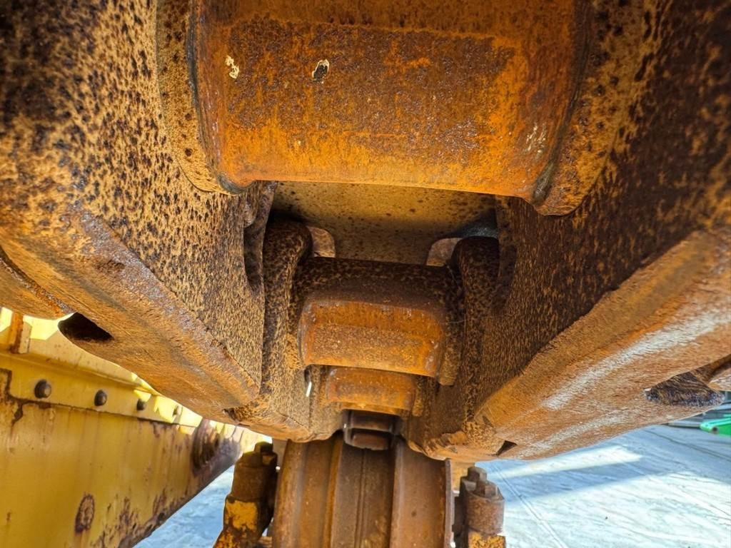 Bulldozer CAT D8T LGP: photos 16
