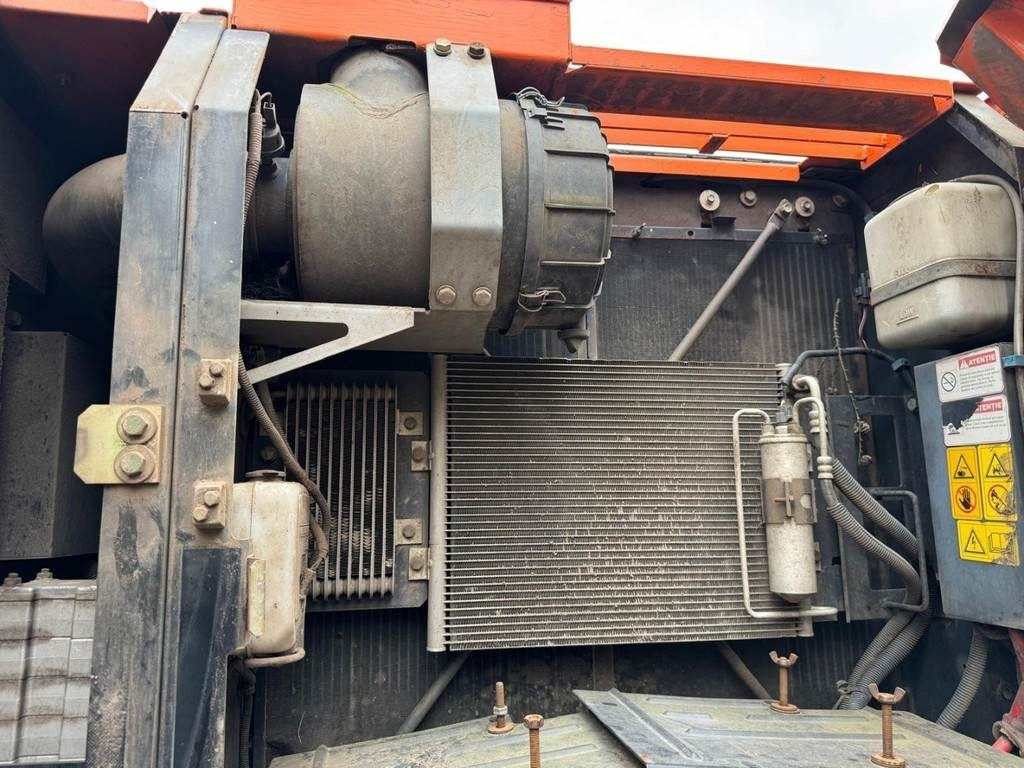 Pelle sur pneus Hitachi ZX190W3: photos 10