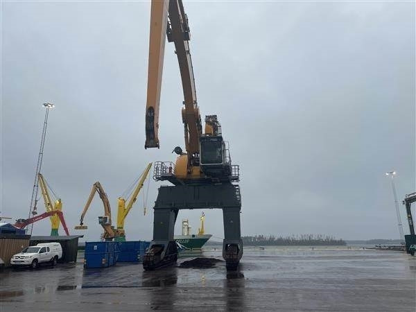 Liebherr LH 120 CG - Pelle de manutention: photos 4 Liebherr LH 120 CG - Pelle de manutention: photos 4