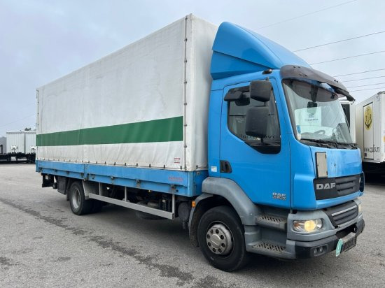 DAF LF 55.250 Plane mit LBW, Manual, E5 - Camion à rideaux coulissants: photos 3 DAF LF 55.250 Plane mit LBW, Manual, E5 - Camion à rideaux coulissants: photos 3