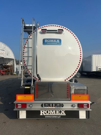 Romex R-31, Lebensmitteltankauflieger 31000l 3 Kammern - Semi-remorque citerne: photos 3 Romex R-31, Lebensmitteltankauflieger 31000l 3 Kammern - Semi-remorque citerne: photos 3