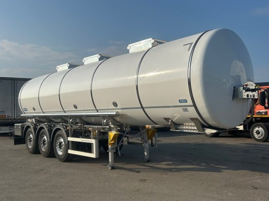 Romex R-31, Lebensmitteltankauflieger 31000l 3 Kammern - Semi-remorque citerne: photos 1 Romex R-31, Lebensmitteltankauflieger 31000l 3 Kammern - Semi-remorque citerne: photos 1