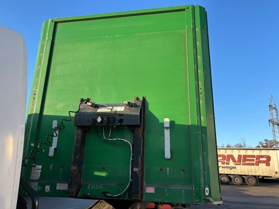 Schwarzmüller Plateau-Auflieger - Semi-remorque plateau: photos 2 Schwarzmüller Plateau-Auflieger - Semi-remorque plateau: photos 2