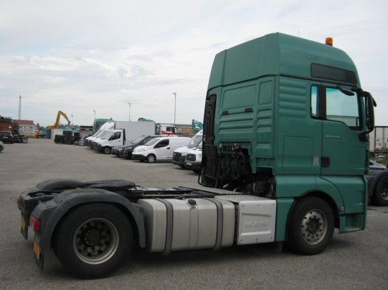MAN TGX 18.500 XXL Intarder EURO 6 Motorschaden - Tracteur routier: photos 3 MAN TGX 18.500 XXL Intarder EURO 6 Motorschaden - Tracteur routier: photos 3