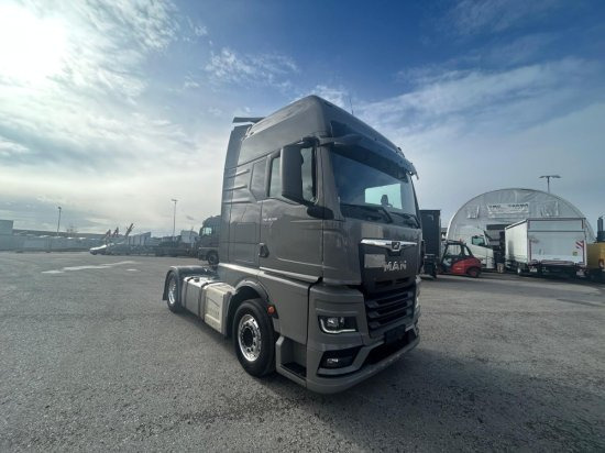MAN TGX 18.510 4x2, XXL, Intarder, Euro 6 Schubbodenhydraulik New Model TG3 - Tracteur routier: photos 3 MAN TGX 18.510 4x2, XXL, Intarder, Euro 6 Schubbodenhydraulik New Model TG3 - Tracteur routier: photos 3