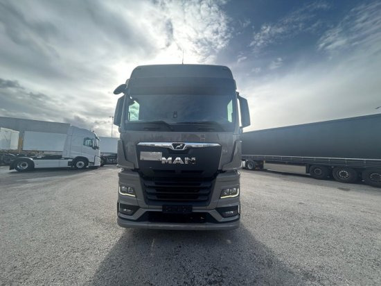 MAN TGX 18.510 4x2, XXL, Intarder, Euro 6 Schubbodenhydraulik New Model TG3 - Tracteur routier: photos 2 MAN TGX 18.510 4x2, XXL, Intarder, Euro 6 Schubbodenhydraulik New Model TG3 - Tracteur routier: photos 2