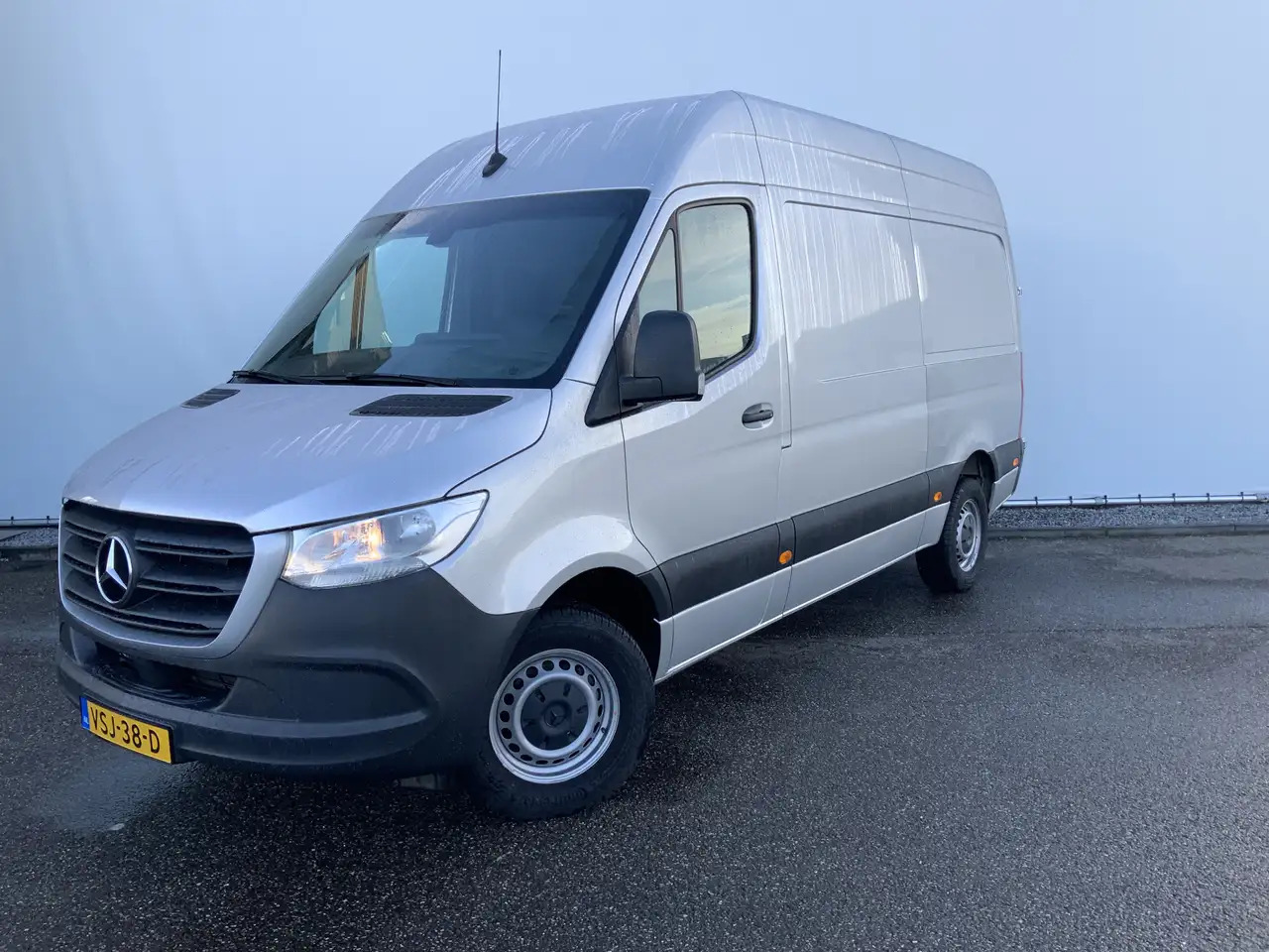 Mercedes-Benz Sprinter 315 1.9 CDI L2H2 Automaat 3 Zits Airco Navi Camera - Autre matériel: photos 1 Mercedes-Benz Sprinter 315 1.9 CDI L2H2 Automaat 3 Zits Airco Navi Camera - Autre matériel: photos 1