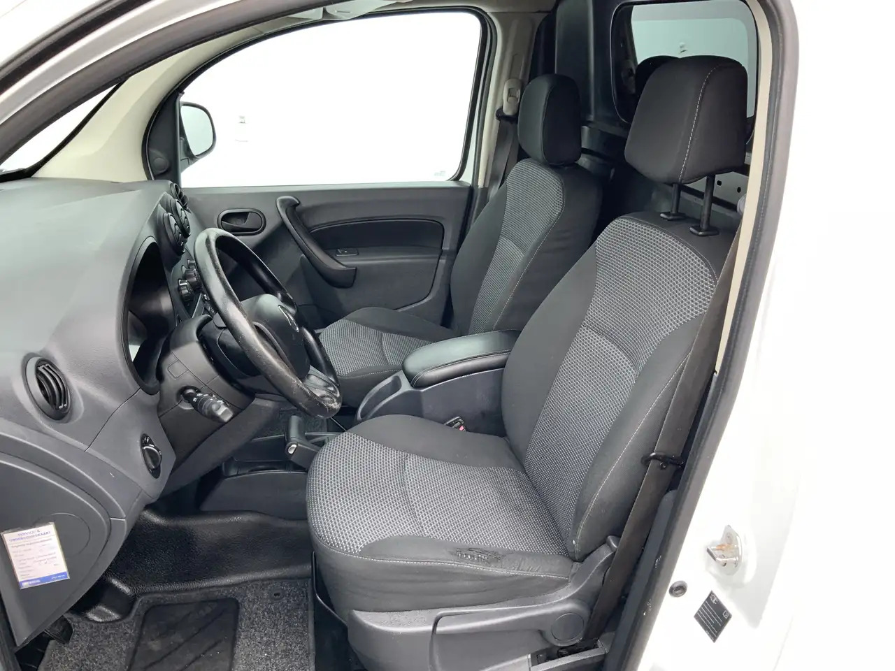 Mercedes-Benz Citan 109 CDI BlueEFFICIENCY Airco Alu Velg Trekhaak 105 - Fourgonnette: photos 4 Mercedes-Benz Citan 109 CDI BlueEFFICIENCY Airco Alu Velg Trekhaak 105 - Fourgonnette: photos 4