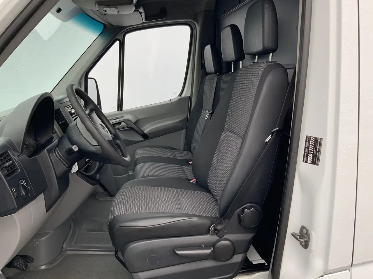 Mercedes-Benz Sprinter 209 2.2 CDI 325 L1H1 Airco Euro 4 - Fourgon utilitaire: photos 4 Mercedes-Benz Sprinter 209 2.2 CDI 325 L1H1 Airco Euro 4 - Fourgon utilitaire: photos 4