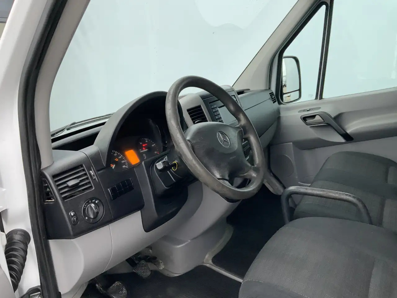 Mercedes-Benz Sprinter 313 2.2 CDI 366 L2 H2 Airco Camera 3Zits Trekhaak - Fourgon utilitaire: photos 5 Mercedes-Benz Sprinter 313 2.2 CDI 366 L2 H2 Airco Camera 3Zits Trekhaak - Fourgon utilitaire: photos 5