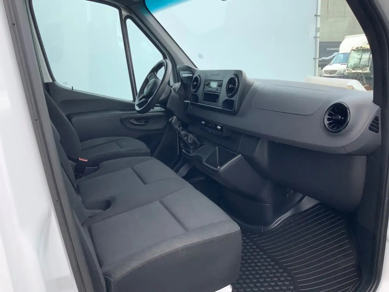 Mercedes-Benz Sprinter 314 2.2 CDI 366 L2H2 Airco 3 Zits Euro 6 - Fourgon utilitaire: photos 4 Mercedes-Benz Sprinter 314 2.2 CDI 366 L2H2 Airco 3 Zits Euro 6 - Fourgon utilitaire: photos 4