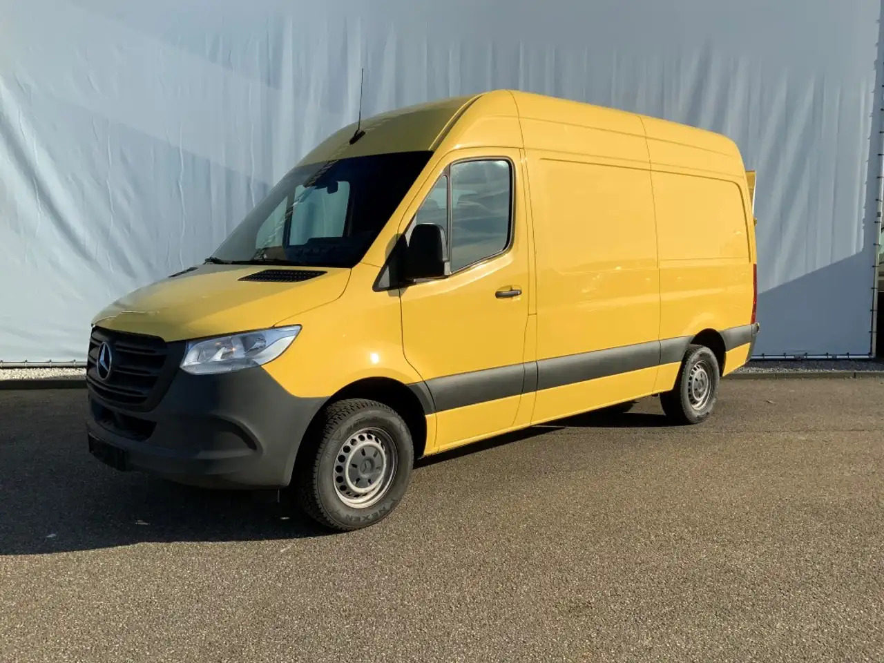 Mercedes-Benz Sprinter 314 2.2 CDI L2H2 & Laadklep& Afstandbediening Airc - Fourgon utilitaire: photos 1 Mercedes-Benz Sprinter 314 2.2 CDI L2H2 & Laadklep& Afstandbediening Airc - Fourgon utilitaire: photos 1