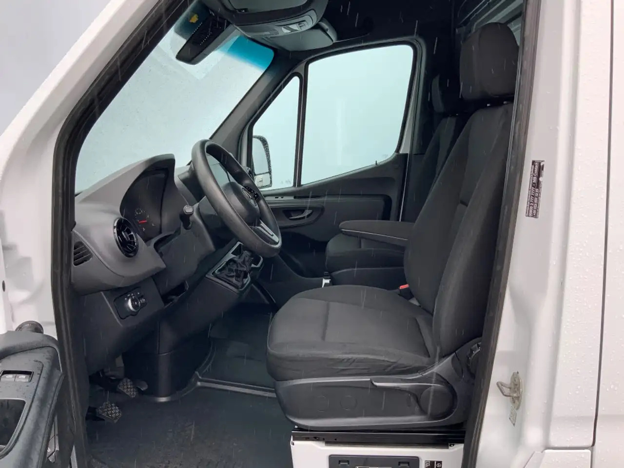 Mercedes-Benz Sprinter 316 2.2 CDI 366 L2 H2 Airco 2 Zits Euro 6 - Fourgon utilitaire: photos 5 Mercedes-Benz Sprinter 316 2.2 CDI 366 L2 H2 Airco 2 Zits Euro 6 - Fourgon utilitaire: photos 5