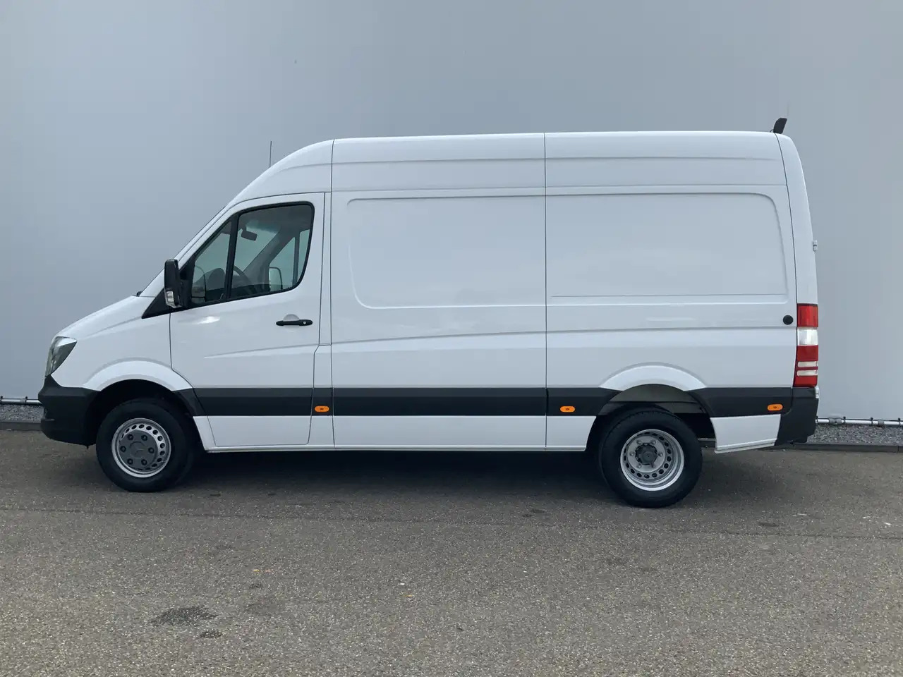 Mercedes-Benz Sprinter 516 2.2 CDI 366 L2H2 Camera Trekhaak 3500 kg Dub L - Fourgon utilitaire: photos 3 Mercedes-Benz Sprinter 516 2.2 CDI 366 L2H2 Camera Trekhaak 3500 kg Dub L - Fourgon utilitaire: photos 3