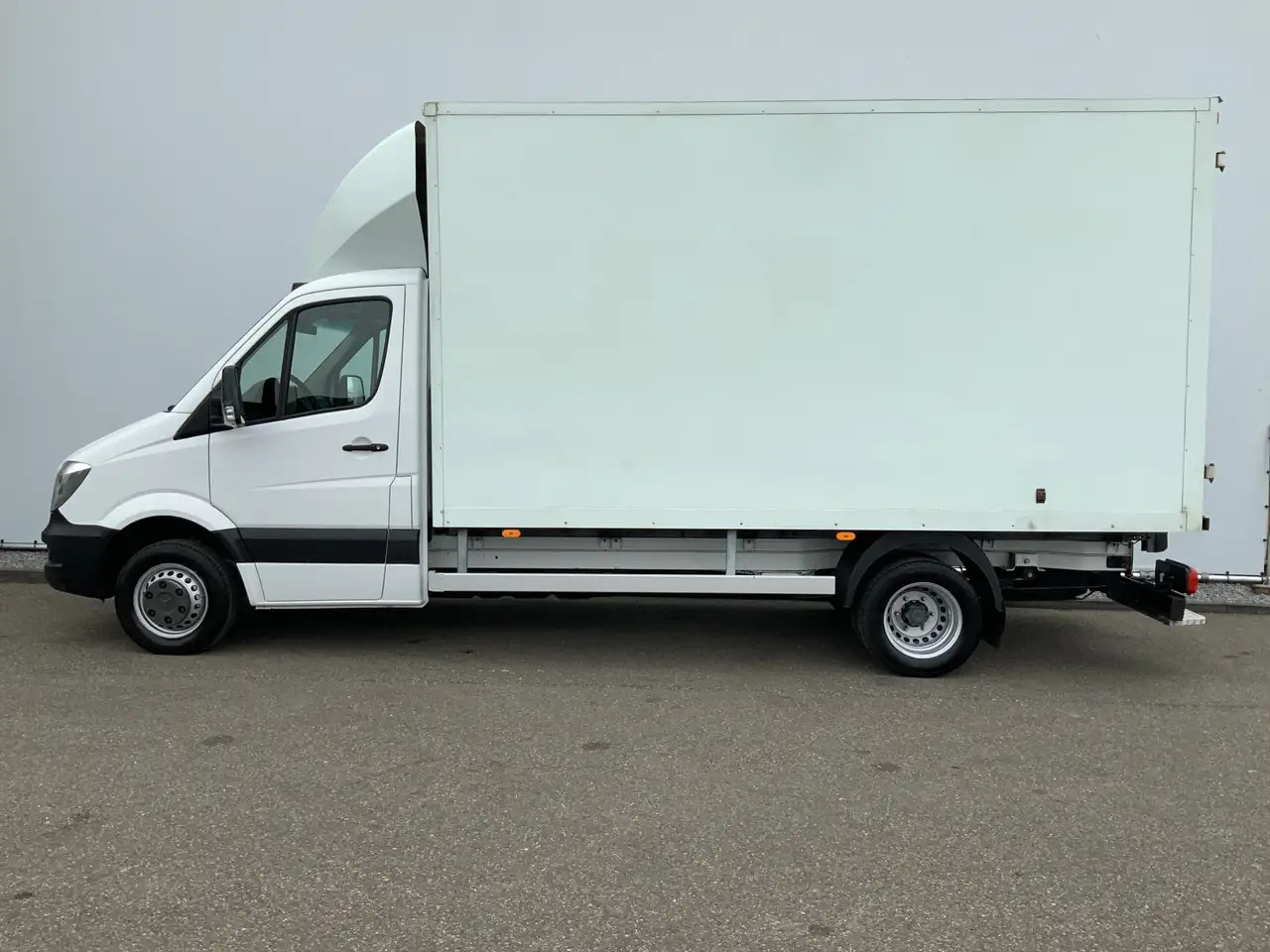 Mercedes-Benz Sprinter 516 2.2 CDI 432 Meubelbak&Deuren &Trap Airco 3 Zit - Fourgon grand volume: photos 3 Mercedes-Benz Sprinter 516 2.2 CDI 432 Meubelbak&Deuren &Trap Airco 3 Zit - Fourgon grand volume: photos 3