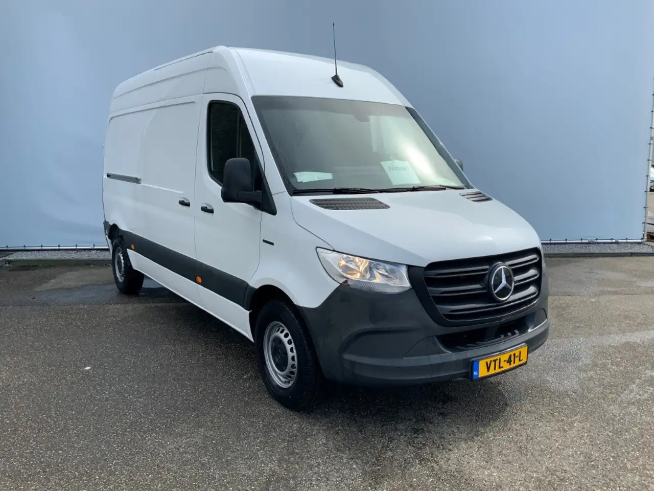 Mercedes-Benz Sprinter E-Sprinter NIEUW !!! L2H2 55 kWh Airco 3 Zits Opst - Fourgon utilitaire: photos 2 Mercedes-Benz Sprinter E-Sprinter NIEUW !!! L2H2 55 kWh Airco 3 Zits Opst - Fourgon utilitaire: photos 2