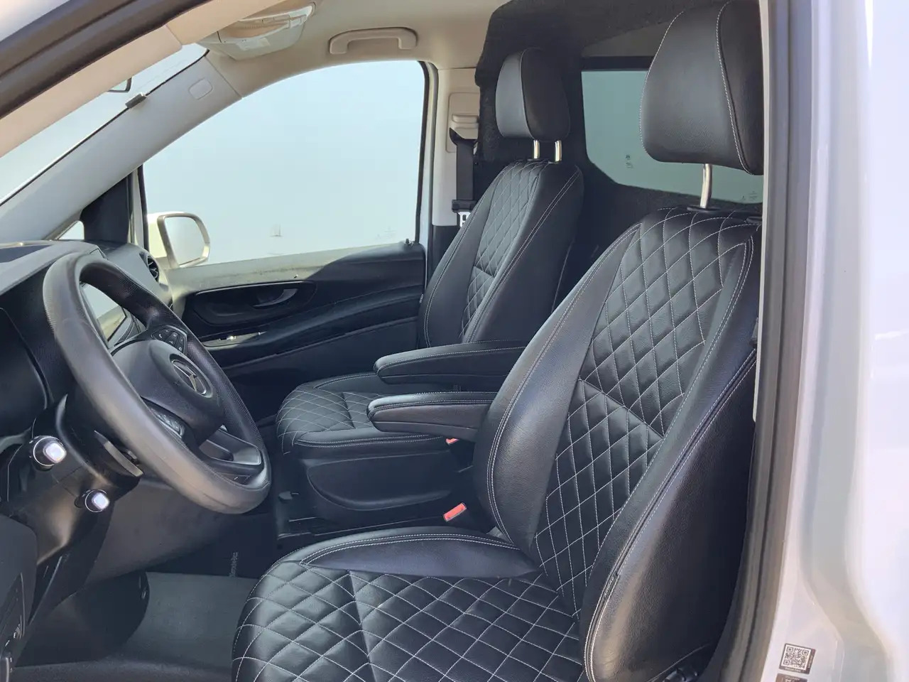 Mercedes-Benz Vito Tourer XL 114 CDI Autom. Airco Cruise Camera Alu V - Fourgon utilitaire: photos 5 Mercedes-Benz Vito Tourer XL 114 CDI Autom. Airco Cruise Camera Alu V - Fourgon utilitaire: photos 5