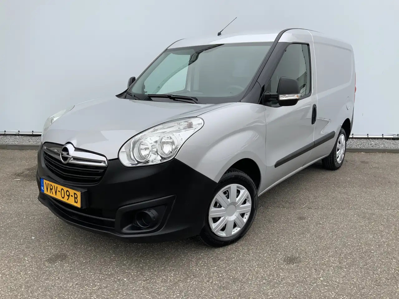 Opel Combo 1.3 CDTi L1H1 Edition Airco Euro 6 - Fourgon utilitaire: photos 1 Opel Combo 1.3 CDTi L1H1 Edition Airco Euro 6 - Fourgon utilitaire: photos 1