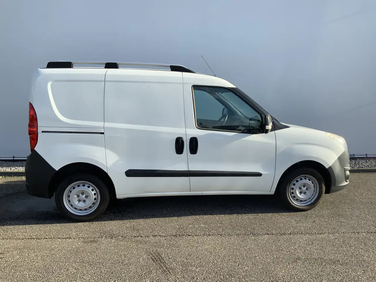 Fourgonnette Opel Combo 1.3 CDTi L1H1 ecoFLEX Edition Airco Trekhaak 1000: photos 11 Fourgonnette Opel Combo 1.3 CDTi L1H1 ecoFLEX Edition Airco Trekhaak 1000: photos 11