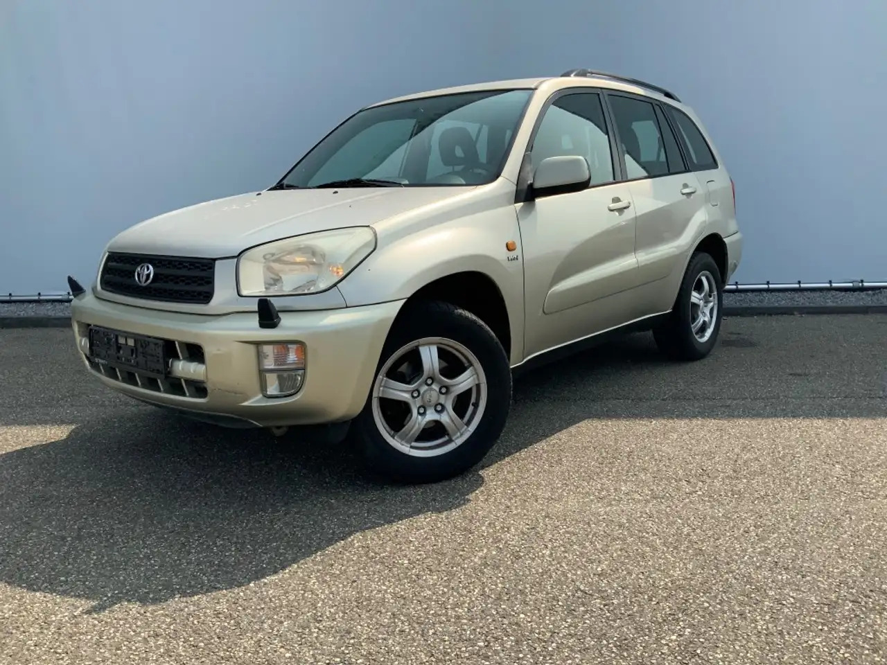 Toyota RAV 4 EXPORT FIXPRICE !!!! 4X4 Airco Cruise Automaat Alu - SUV: photos 1 Toyota RAV 4 EXPORT FIXPRICE !!!! 4X4 Airco Cruise Automaat Alu - SUV: photos 1