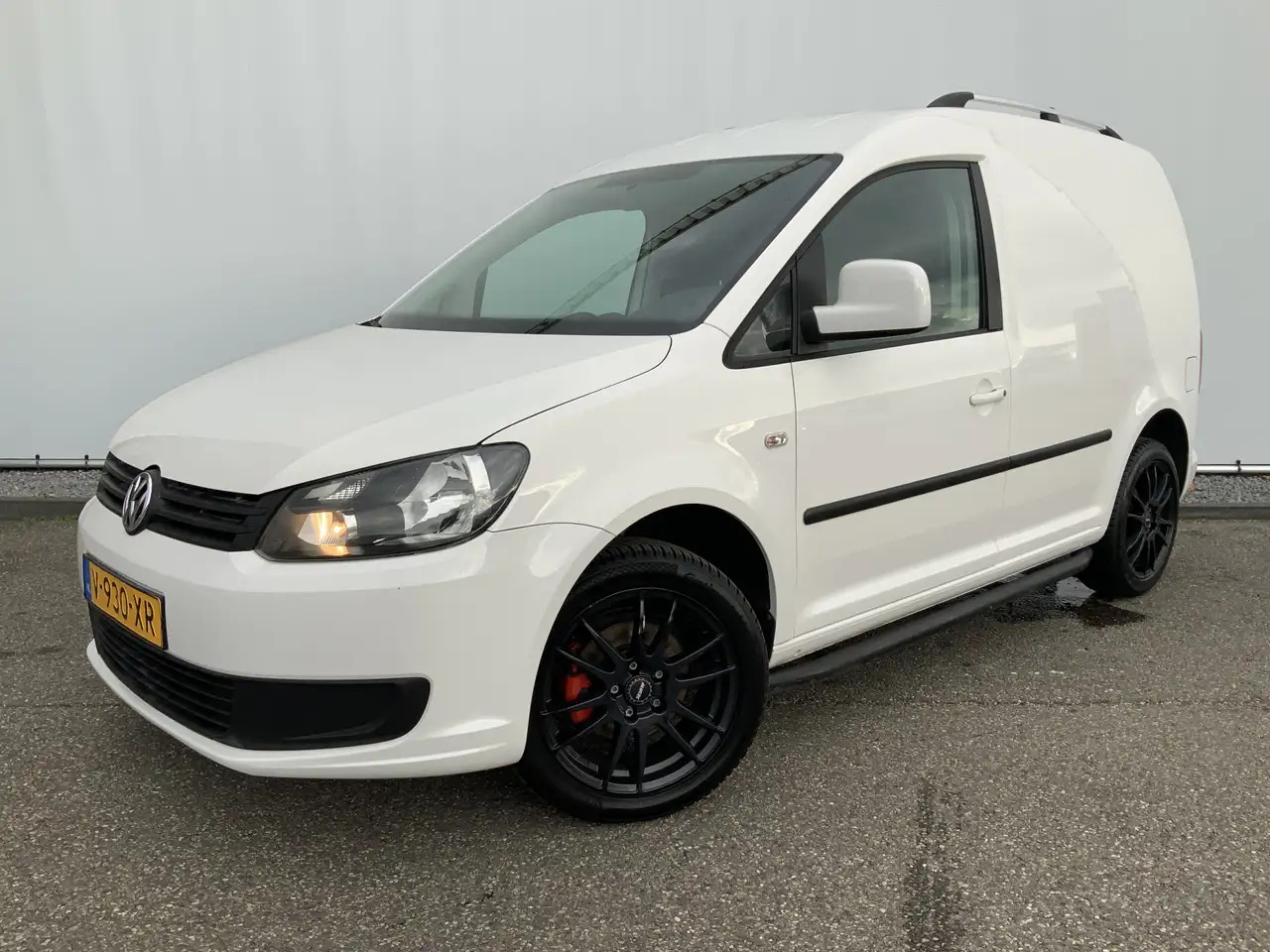 Volkswagen Caddy BENZINE !!! 1.2 TSI Airco Side Bar Alu Velg Trekha - Fourgonnette: photos 1 Volkswagen Caddy BENZINE !!! 1.2 TSI Airco Side Bar Alu Velg Trekha - Fourgonnette: photos 1