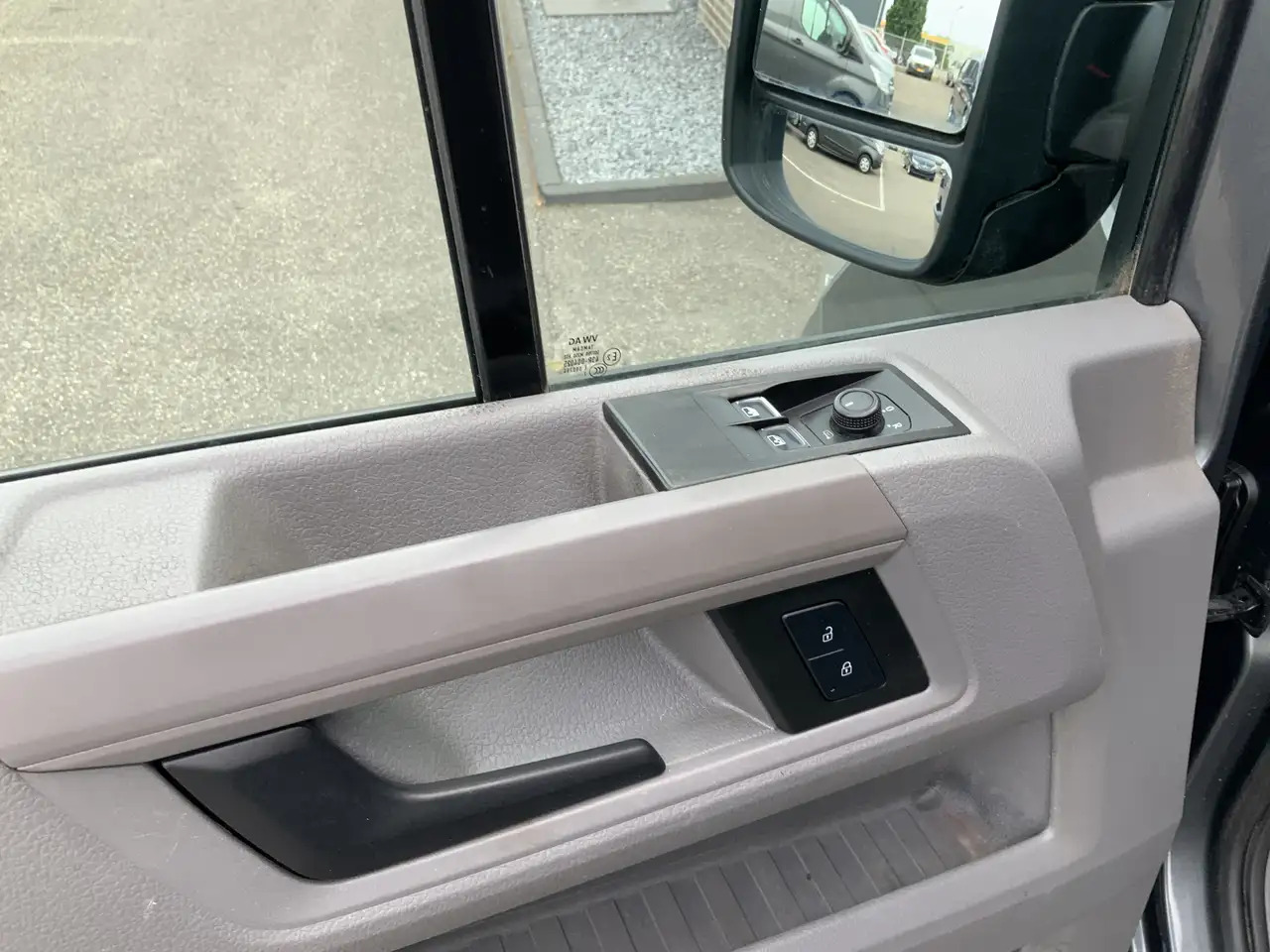 Volkswagen Crafter 35 2.0 TDI L3H3 Automaat Cruise Camera leer 3 Zits - Fourgon utilitaire: photos 5 Volkswagen Crafter 35 2.0 TDI L3H3 Automaat Cruise Camera leer 3 Zits - Fourgon utilitaire: photos 5