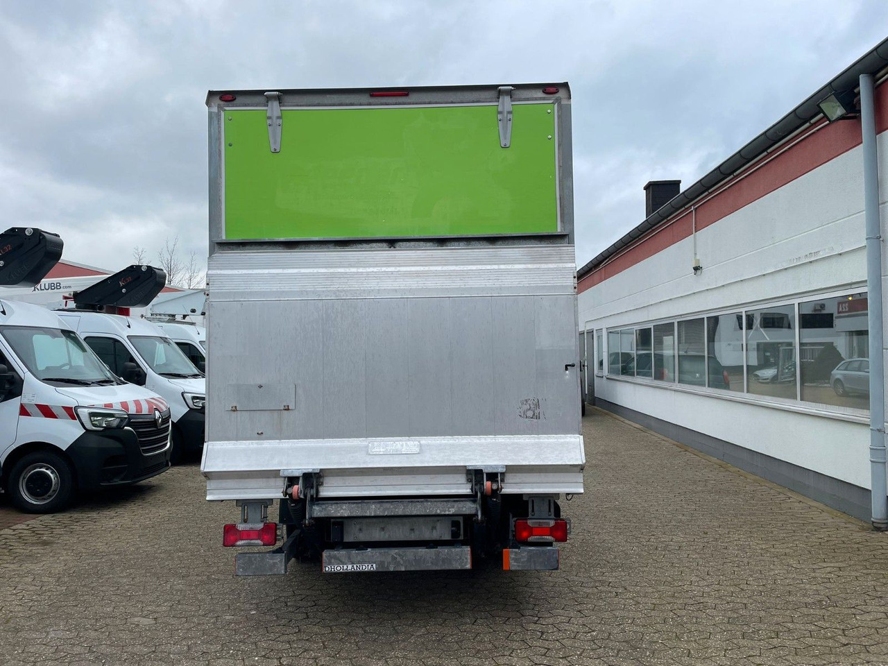 Iveco Daily 35C15 Koffer 4.2m Ladebordwand - Fourgon grand volume: photos 5 Iveco Daily 35C15 Koffer 4.2m Ladebordwand - Fourgon grand volume: photos 5