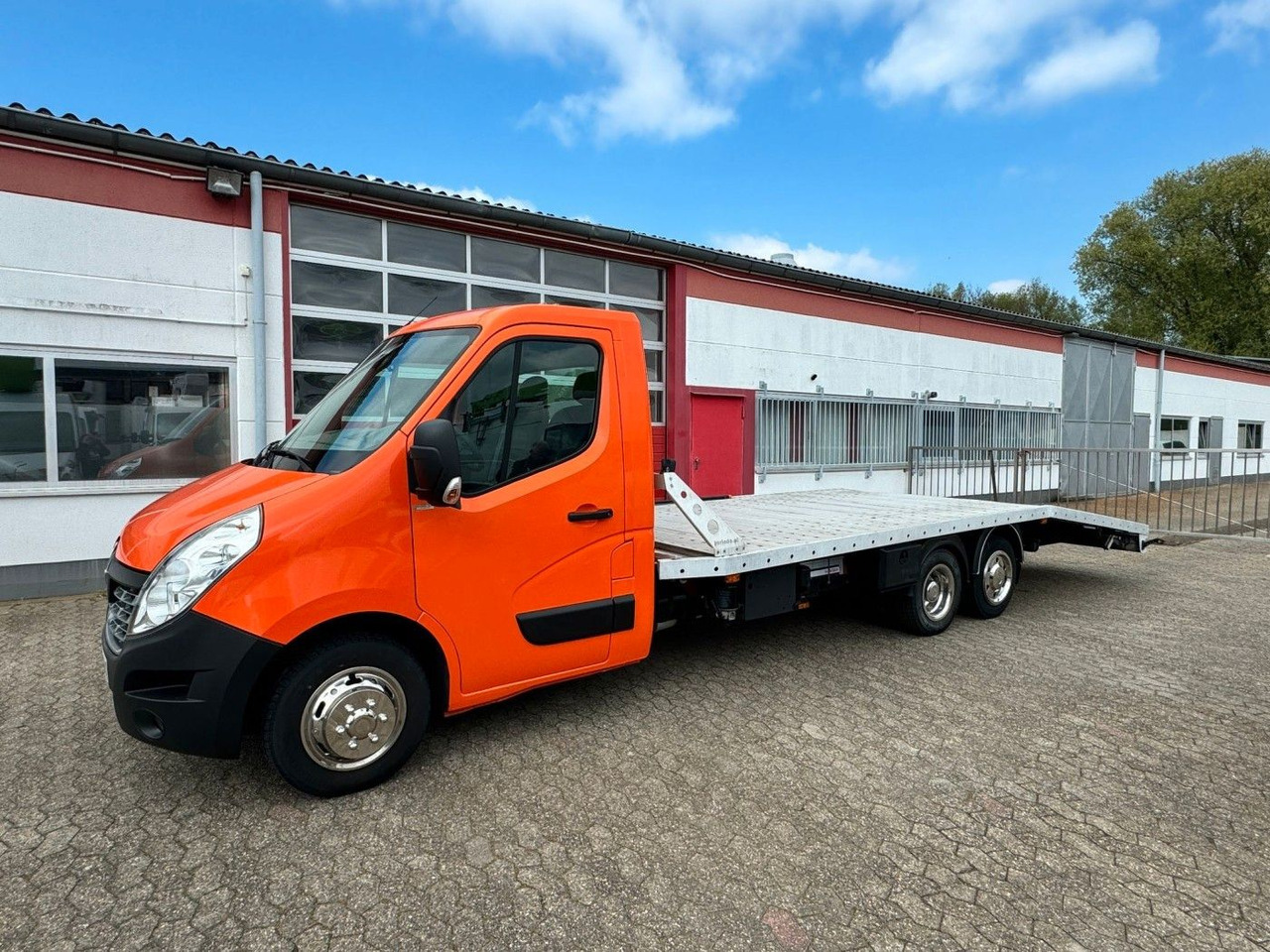 Renault Master Autotransporter - Camion porte-voitures: photos 1 Renault Master Autotransporter - Camion porte-voitures: photos 1