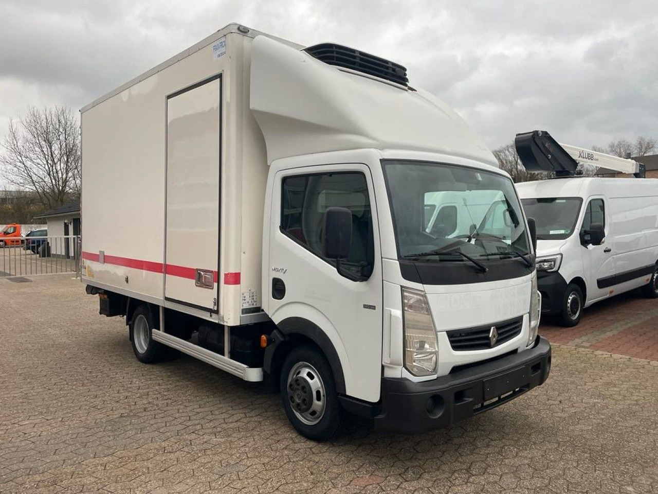 Renault Maxity Tiefkühlkoffer Multi-Temp Ladebordwand - Utilitaire frigorifique: photos 3 Renault Maxity Tiefkühlkoffer Multi-Temp Ladebordwand - Utilitaire frigorifique: photos 3