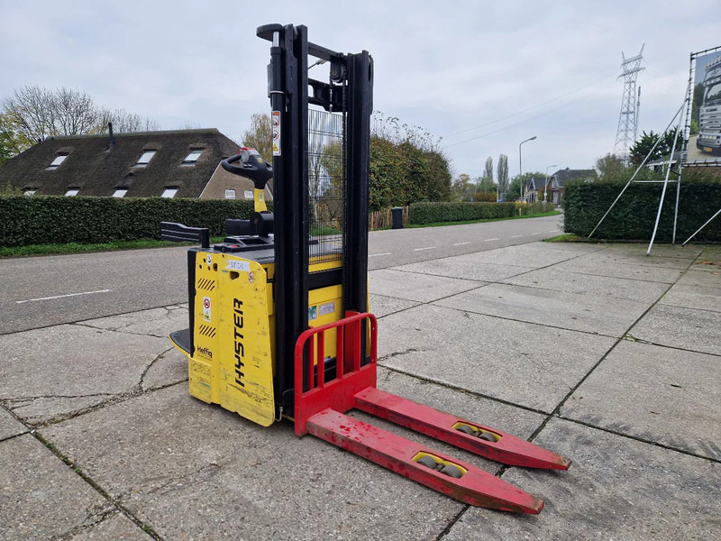 Hyster S1.5S elektrische stapelaar - Gerbeur: photos 2 Hyster S1.5S elektrische stapelaar - Gerbeur: photos 2