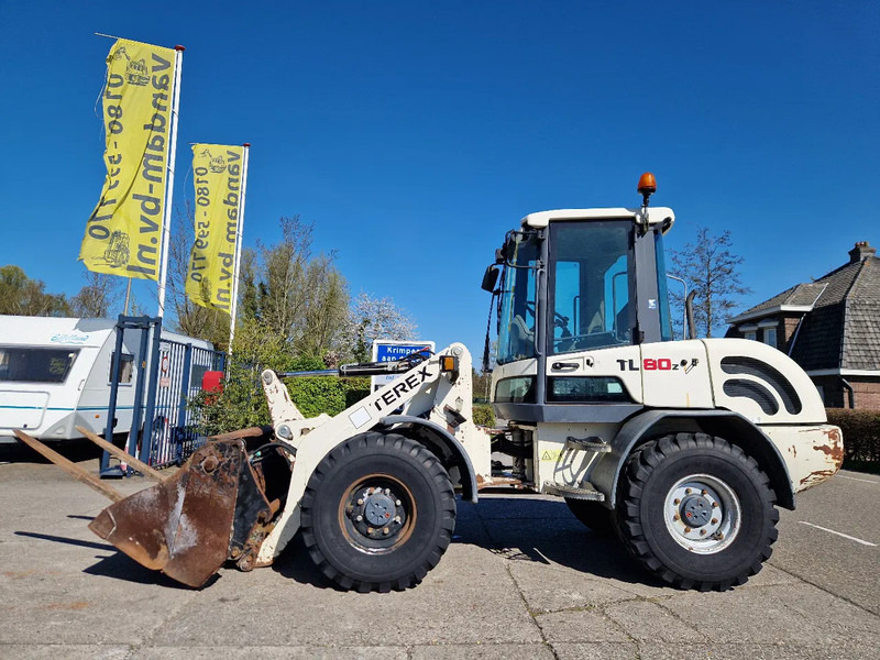 Terex TL80 in nette staat - Chargeuse sur pneus: photos 1 Terex TL80 in nette staat - Chargeuse sur pneus: photos 1