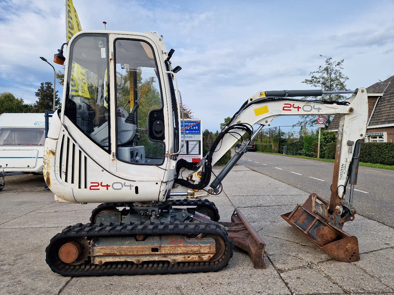 WACKER NEUSON 2404RD, kan op een berghelling draaien - Mini pelle: photos 4 WACKER NEUSON 2404RD, kan op een berghelling draaien - Mini pelle: photos 4
