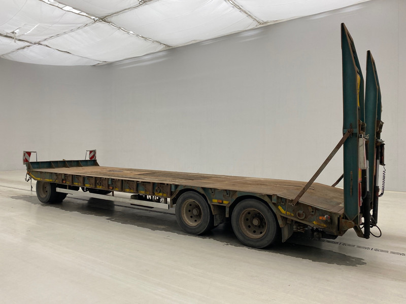 ATM Low bed trailer - Remorque porte-engin surbaissée: photos 5 ATM Low bed trailer - Remorque porte-engin surbaissée: photos 5