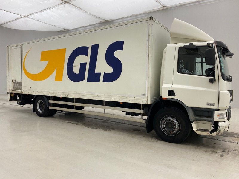 DAF CF65.250 - Camion fourgon: photos 2 DAF CF65.250 - Camion fourgon: photos 2