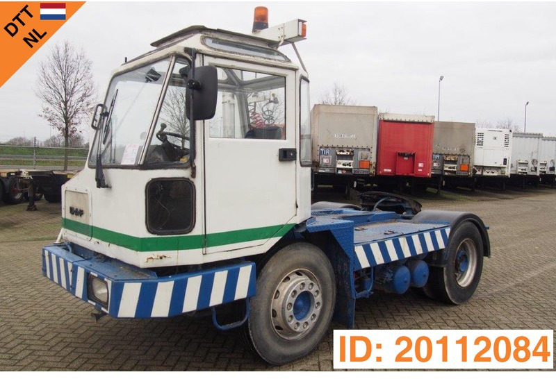 DAF RORO Terminal tractor TT13050H - Tracteur portuaire: photos 1 DAF RORO Terminal tractor TT13050H - Tracteur portuaire: photos 1
