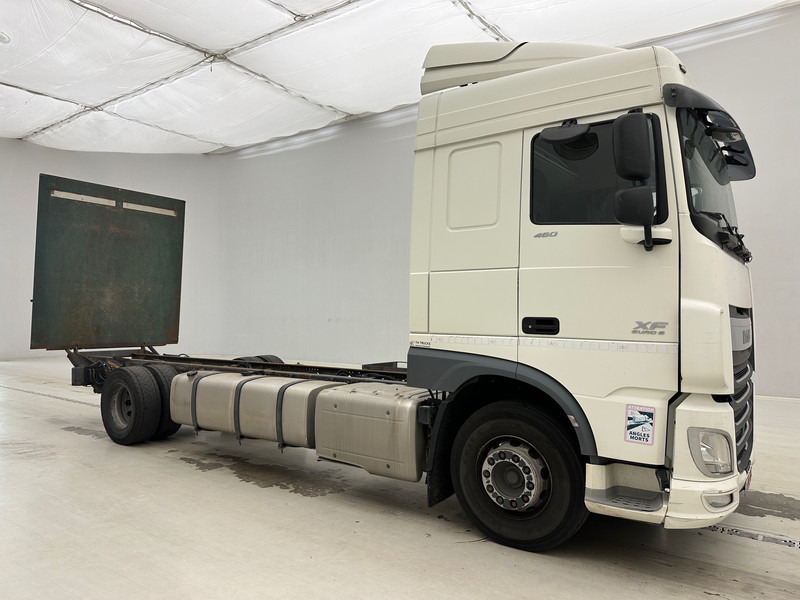 DAF XF 460 Space Cab - Châssis cabine: photos 3 DAF XF 460 Space Cab - Châssis cabine: photos 3