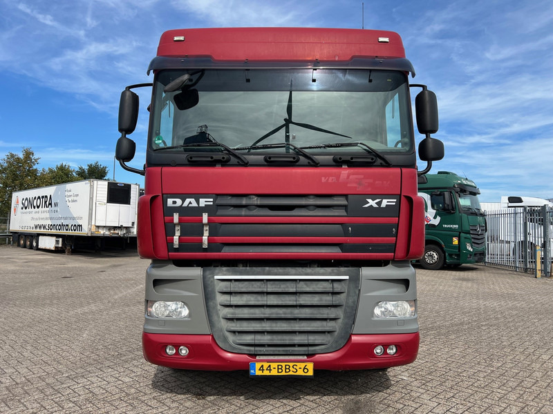 DAF XF105.460 Space Cab - Châssis cabine: photos 2 DAF XF105.460 Space Cab - Châssis cabine: photos 2