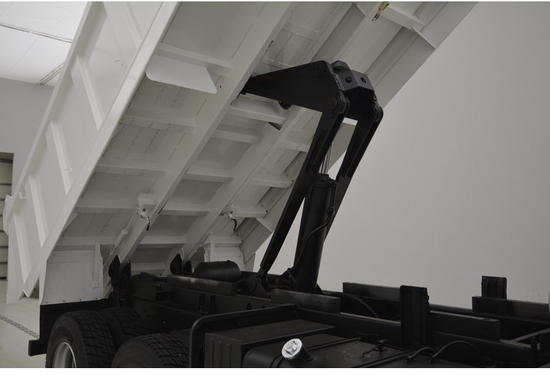 Daewoo Novus SE 340 K4DEF - 6x4 - UNUSED - Camion benne: photos 4 Daewoo Novus SE 340 K4DEF - 6x4 - UNUSED - Camion benne: photos 4