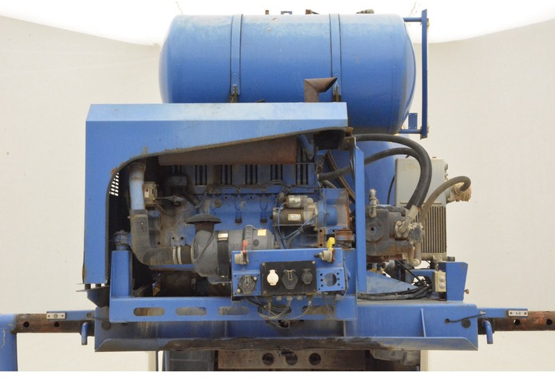 De Buf Mixer 10 m³ - Semi-remorque malaxeur: photos 3 De Buf Mixer 10 m³ - Semi-remorque malaxeur: photos 3