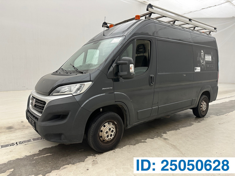 Fiat Ducato 2.3 130 - Fourgon utilitaire: photos 1 Fiat Ducato 2.3 130 - Fourgon utilitaire: photos 1