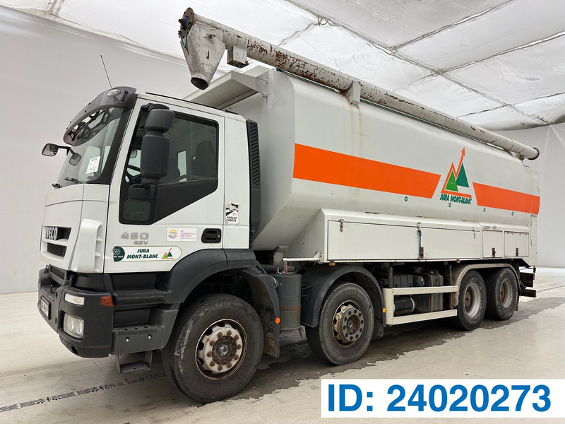 Iveco Eurotrakker 450 - Camion citerne: photos 1 Iveco Eurotrakker 450 - Camion citerne: photos 1