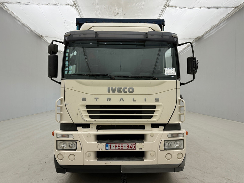 Iveco Stralis 270 - 6x2 - Camion à rideaux coulissants: photos 2 Iveco Stralis 270 - 6x2 - Camion à rideaux coulissants: photos 2