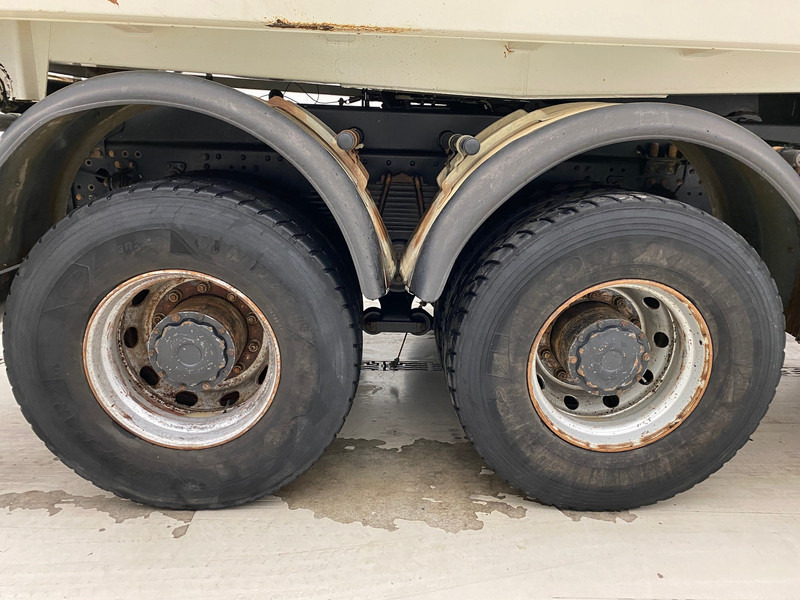 MAN TGA 33.350 - 6x4 - Camion benne: photos 4 MAN TGA 33.350 - 6x4 - Camion benne: photos 4