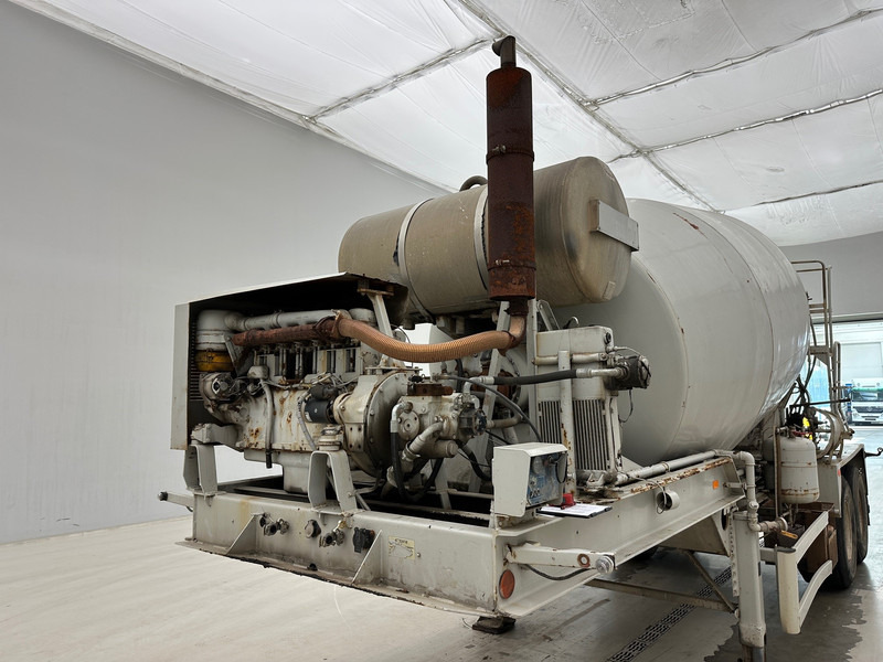 Semi-remorque malaxeur MOL Mixer 10 cub: photos 10