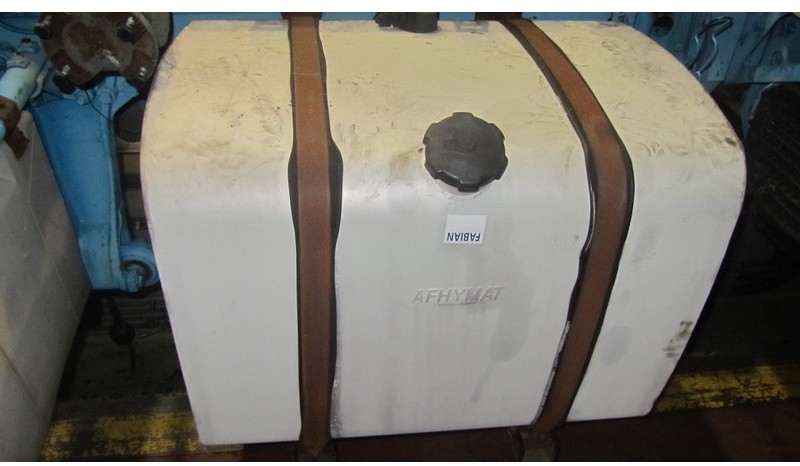 Mercedes-Benz A9424701301 A9424701301 - Réservoir de carburant: photos 1 Mercedes-Benz A9424701301 A9424701301 - Réservoir de carburant: photos 1